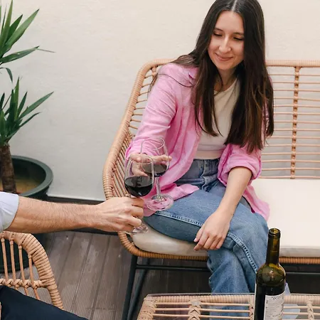 Be Modern & Spacious With A Private Patio! On Bica Funicular Street - Lis Downtown Apartmán Lisboa