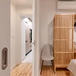 شقة Be Modern & Spacious With A Private Patio! On Bica Funicular Street - Lis Downtown *